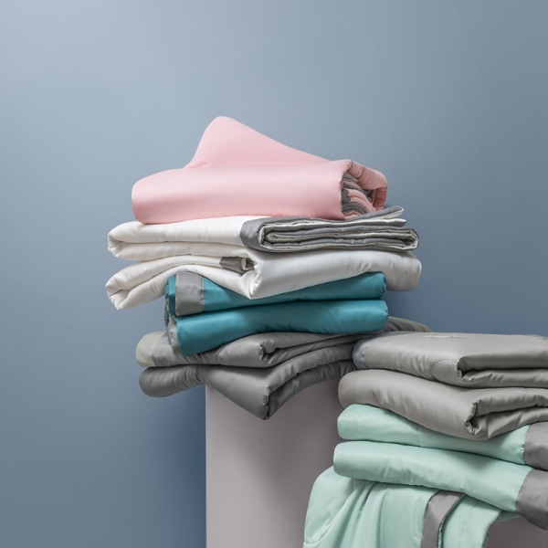 Antibacterial and anti-mite washed silk summer quilt B98