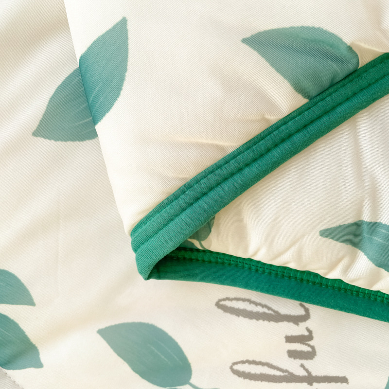 Cartoon air conditioner quilt gift summer quilt summer B78