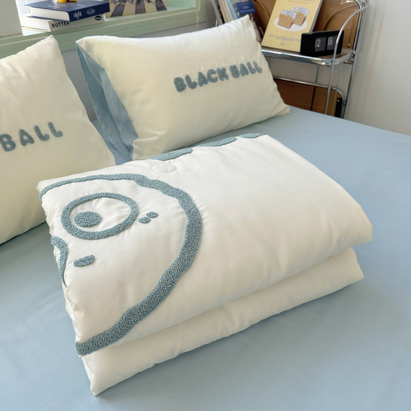 Cartoon Washed Cotton Summer Quilt B77