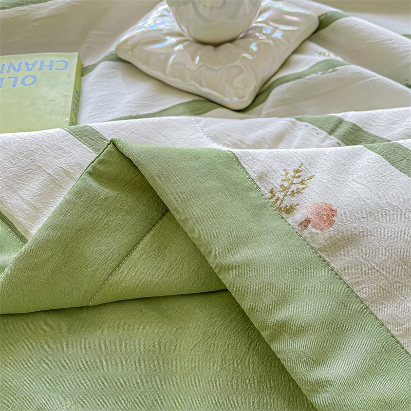 Double yarn soy gift summer quilt B75