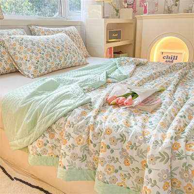 Small, fresh and cool silk peas summer quilt gift B90